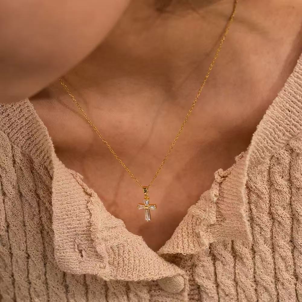 EILIECK Collana con pendente i - Butterfly Clasp Deployant recensione e prezzo